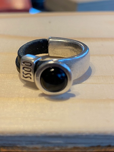Ring Qwen zilver/zwart steen zwart