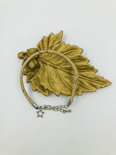 Afbeelding in Gallery-weergave laden, Trendy armbandje (beige-metallic)